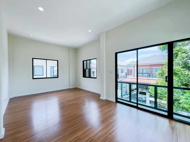 ประกาศฟรี! ซื้อ-ขาย-เช่า คอนโด บ้าน ทาวน์โฮม ที่ดิน และพื้นที่เชิงพาณิชย์ทั่วประเทศไทย ทุกทำเล ทุกงบประมาณ ไม่มีค่าใช้จ่าย ลงง่าย ขายไว เข้าถึงผู้ซื้อโดยตรง 5 302876pic4.jpg