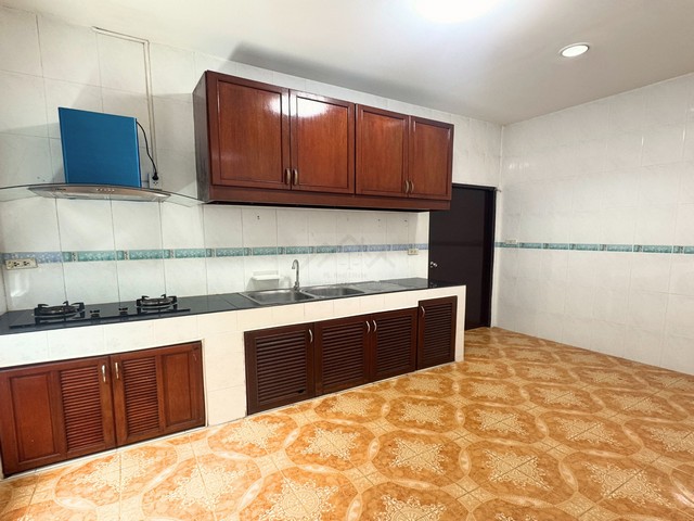 ประกาศฟรี! ซื้อ-ขาย-เช่า คอนโด บ้าน ทาวน์โฮม ที่ดิน และพื้นที่เชิงพาณิชย์ทั่วประเทศไทย ทุกทำเล ทุกงบประมาณ ไม่มีค่าใช้จ่าย ลงง่าย ขายไว เข้าถึงผู้ซื้อโดยตรง 5 501074pic4.jpg