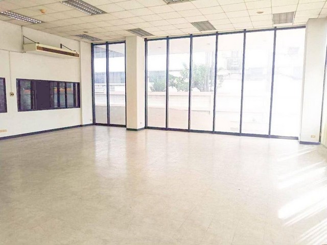 ประกาศฟรี! ซื้อ-ขาย-เช่า คอนโด บ้าน ทาวน์โฮม ที่ดิน และพื้นที่เชิงพาณิชย์ทั่วประเทศไทย ทุกทำเล ทุกงบประมาณ ไม่มีค่าใช้จ่าย ลงง่าย ขายไว เข้าถึงผู้ซื้อโดยตรง 4 438480pic3.jpg