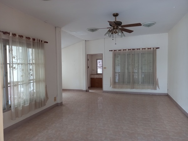 ประกาศฟรี! ซื้อ-ขาย-เช่า คอนโด บ้าน ทาวน์โฮม ที่ดิน และพื้นที่เชิงพาณิชย์ทั่วประเทศไทย ทุกทำเล ทุกงบประมาณ ไม่มีค่าใช้จ่าย ลงง่าย ขายไว เข้าถึงผู้ซื้อโดยตรง 4 501158pic3.jpg