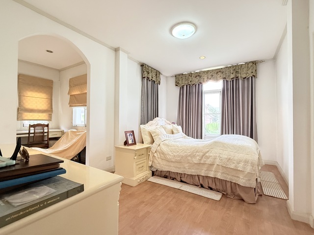 ประกาศฟรี! ซื้อ-ขาย-เช่า คอนโด บ้าน ทาวน์โฮม ที่ดิน และพื้นที่เชิงพาณิชย์ทั่วประเทศไทย ทุกทำเล ทุกงบประมาณ ไม่มีค่าใช้จ่าย ลงง่าย ขายไว เข้าถึงผู้ซื้อโดยตรง 5 501147pic4.jpg