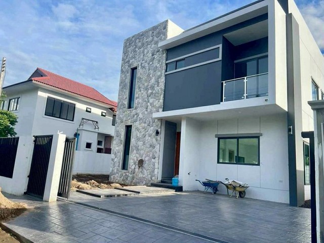 ประกาศฟรี! ซื้อ-ขาย-เช่า คอนโด บ้าน ทาวน์โฮม ที่ดิน และพื้นที่เชิงพาณิชย์ทั่วประเทศไทย ทุกทำเล ทุกงบประมาณ ไม่มีค่าใช้จ่าย ลงง่าย ขายไว เข้าถึงผู้ซื้อโดยตรง 2 223676pic1.jpg