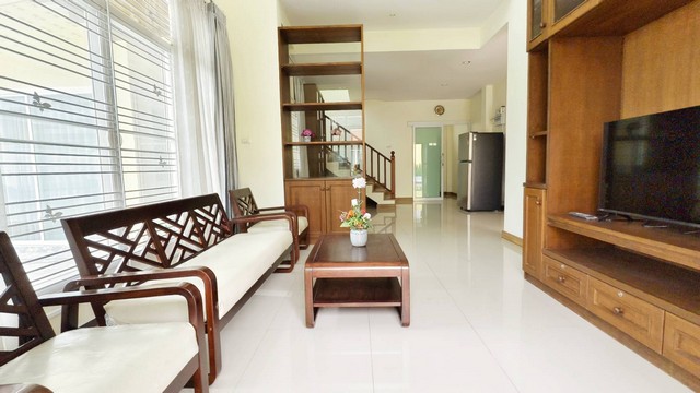 ประกาศฟรี! ซื้อ-ขาย-เช่า คอนโด บ้าน ทาวน์โฮม ที่ดิน และพื้นที่เชิงพาณิชย์ทั่วประเทศไทย ทุกทำเล ทุกงบประมาณ ไม่มีค่าใช้จ่าย ลงง่าย ขายไว เข้าถึงผู้ซื้อโดยตรง 3 223730pic2.jpg