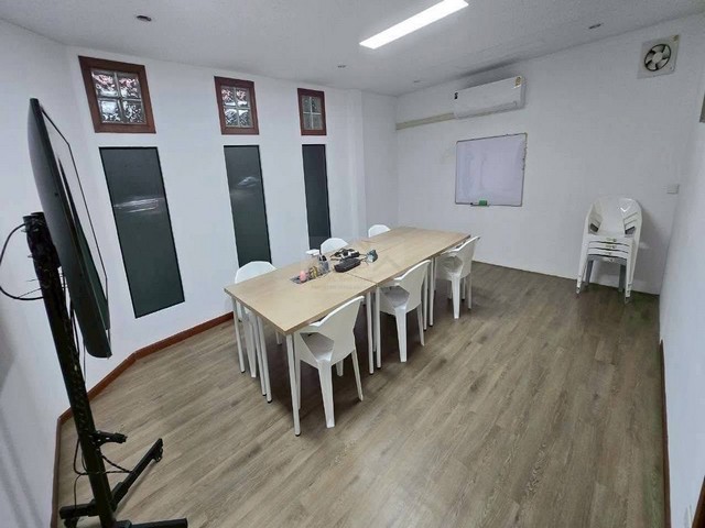 ประกาศฟรี! ซื้อ-ขาย-เช่า คอนโด บ้าน ทาวน์โฮม ที่ดิน และพื้นที่เชิงพาณิชย์ทั่วประเทศไทย ทุกทำเล ทุกงบประมาณ ไม่มีค่าใช้จ่าย ลงง่าย ขายไว เข้าถึงผู้ซื้อโดยตรง 5 501135pic4.jpg