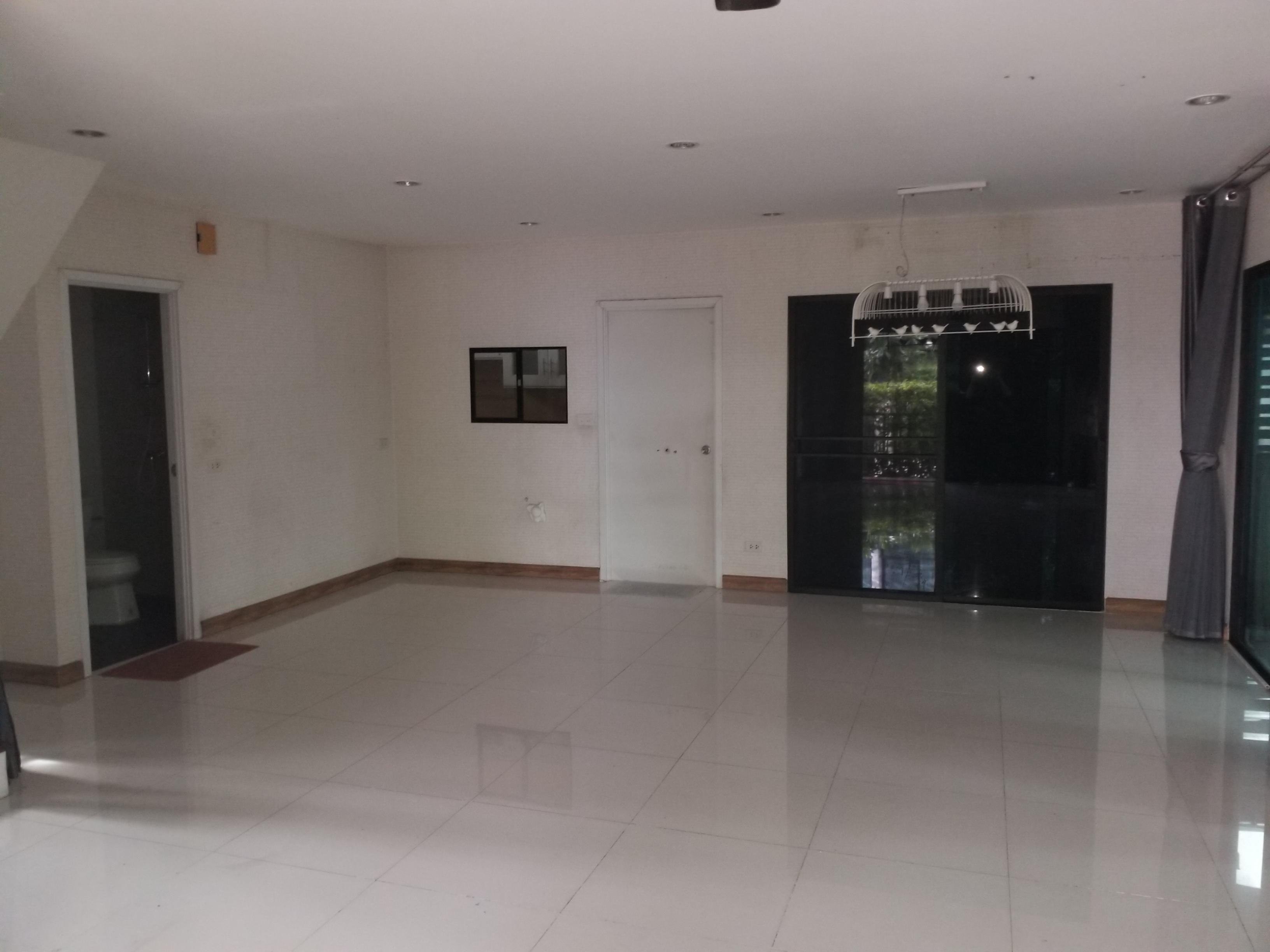 ประกาศฟรี! ซื้อ-ขาย-เช่า คอนโด บ้าน ทาวน์โฮม ที่ดิน และพื้นที่เชิงพาณิชย์ทั่วประเทศไทย ทุกทำเล ทุกงบประมาณ ไม่มีค่าใช้จ่าย ลงง่าย ขายไว เข้าถึงผู้ซื้อโดยตรง 5 199046pic4.jpg