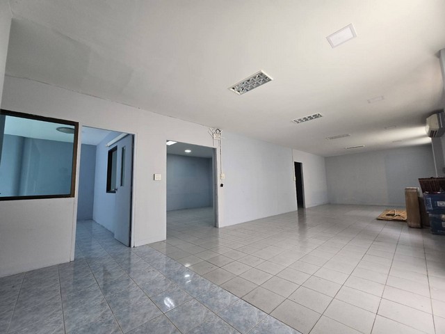 ประกาศฟรี! ซื้อ-ขาย-เช่า คอนโด บ้าน ทาวน์โฮม ที่ดิน และพื้นที่เชิงพาณิชย์ทั่วประเทศไทย ทุกทำเล ทุกงบประมาณ ไม่มีค่าใช้จ่าย ลงง่าย ขายไว เข้าถึงผู้ซื้อโดยตรง 3 301893pic2.jpg