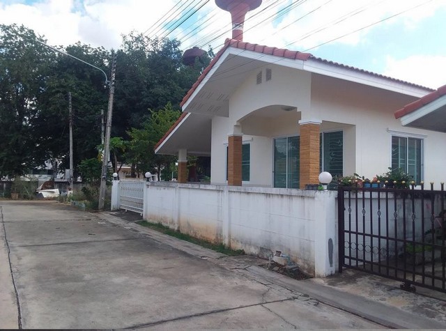 ประกาศฟรี! ซื้อ-ขาย-เช่า คอนโด บ้าน ทาวน์โฮม ที่ดิน และพื้นที่เชิงพาณิชย์ทั่วประเทศไทย ทุกทำเล ทุกงบประมาณ ไม่มีค่าใช้จ่าย ลงง่าย ขายไว เข้าถึงผู้ซื้อโดยตรง 4 204077pic3.jpg