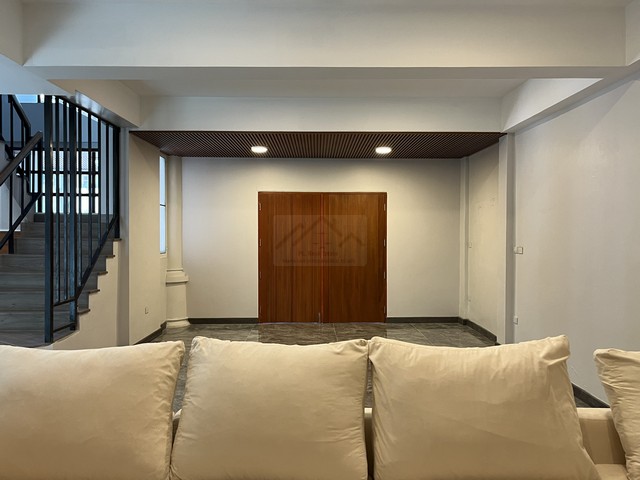 ประกาศฟรี! ซื้อ-ขาย-เช่า คอนโด บ้าน ทาวน์โฮม ที่ดิน และพื้นที่เชิงพาณิชย์ทั่วประเทศไทย ทุกทำเล ทุกงบประมาณ ไม่มีค่าใช้จ่าย ลงง่าย ขายไว เข้าถึงผู้ซื้อโดยตรง 4 501209pic3.jpg