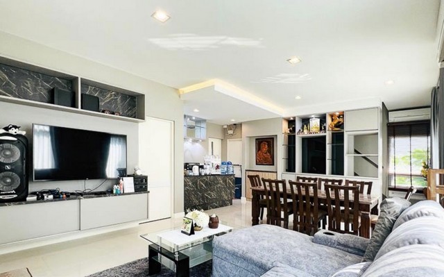 ประกาศฟรี! ซื้อ-ขาย-เช่า คอนโด บ้าน ทาวน์โฮม ที่ดิน และพื้นที่เชิงพาณิชย์ทั่วประเทศไทย ทุกทำเล ทุกงบประมาณ ไม่มีค่าใช้จ่าย ลงง่าย ขายไว เข้าถึงผู้ซื้อโดยตรง 5 302757pic4.jpg