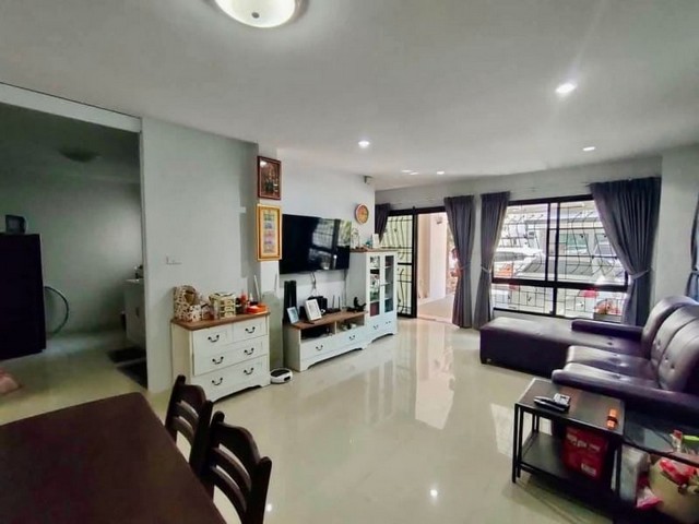 ประกาศฟรี! ซื้อ-ขาย-เช่า คอนโด บ้าน ทาวน์โฮม ที่ดิน และพื้นที่เชิงพาณิชย์ทั่วประเทศไทย ทุกทำเล ทุกงบประมาณ ไม่มีค่าใช้จ่าย ลงง่าย ขายไว เข้าถึงผู้ซื้อโดยตรง 5 287390pic4.jpg