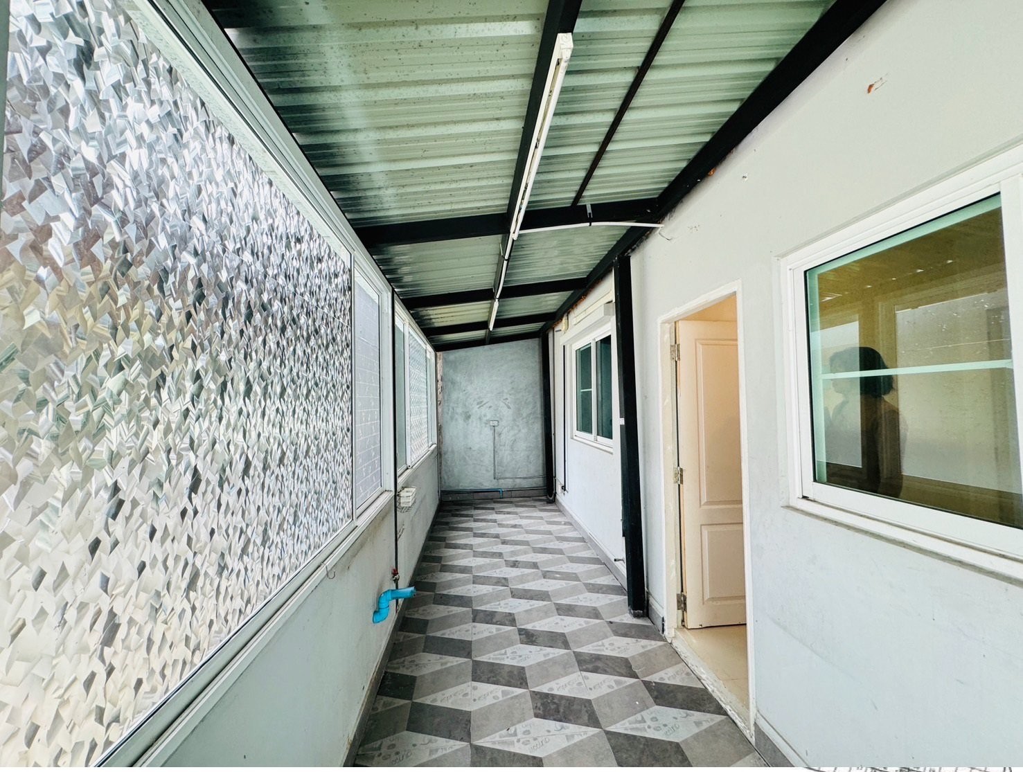 ประกาศฟรี! ซื้อ-ขาย-เช่า คอนโด บ้าน ทาวน์โฮม ที่ดิน และพื้นที่เชิงพาณิชย์ทั่วประเทศไทย ทุกทำเล ทุกงบประมาณ ไม่มีค่าใช้จ่าย ลงง่าย ขายไว เข้าถึงผู้ซื้อโดยตรง 5 199218pic4.jpg