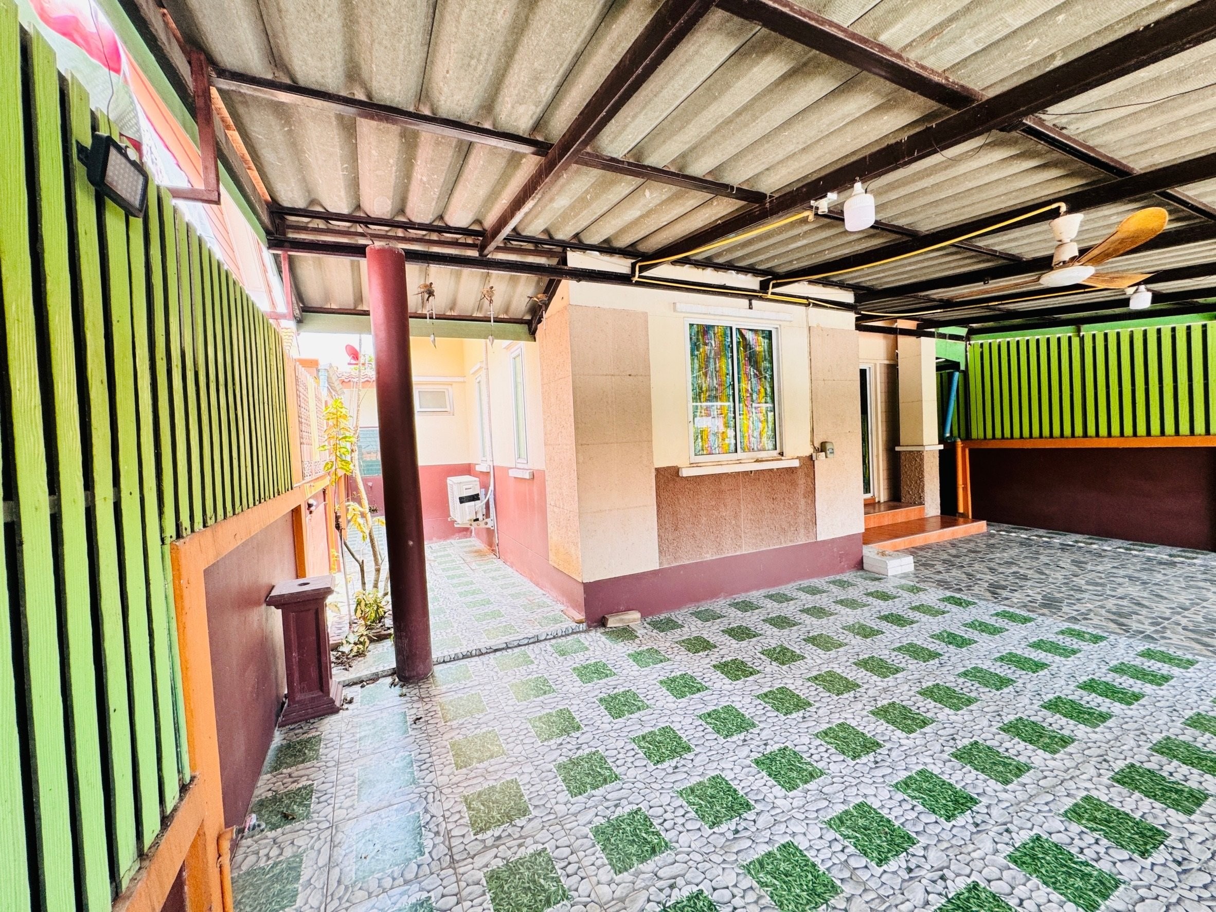 ประกาศฟรี! ซื้อ-ขาย-เช่า คอนโด บ้าน ทาวน์โฮม ที่ดิน และพื้นที่เชิงพาณิชย์ทั่วประเทศไทย ทุกทำเล ทุกงบประมาณ ไม่มีค่าใช้จ่าย ลงง่าย ขายไว เข้าถึงผู้ซื้อโดยตรง 3 199201pic2.jpg