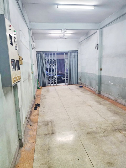 ประกาศฟรี! ซื้อ-ขาย-เช่า คอนโด บ้าน ทาวน์โฮม ที่ดิน และพื้นที่เชิงพาณิชย์ทั่วประเทศไทย ทุกทำเล ทุกงบประมาณ ไม่มีค่าใช้จ่าย ลงง่าย ขายไว เข้าถึงผู้ซื้อโดยตรง 3 223705pic2.jpg