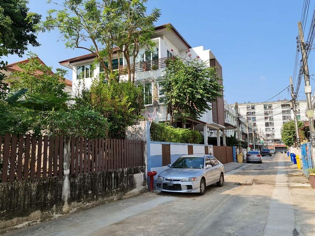 ประกาศฟรี! ซื้อ-ขาย-เช่า คอนโด บ้าน ทาวน์โฮม ที่ดิน และพื้นที่เชิงพาณิชย์ทั่วประเทศไทย ทุกทำเล ทุกงบประมาณ ไม่มีค่าใช้จ่าย ลงง่าย ขายไว เข้าถึงผู้ซื้อโดยตรง 3 194721pic2.jpg