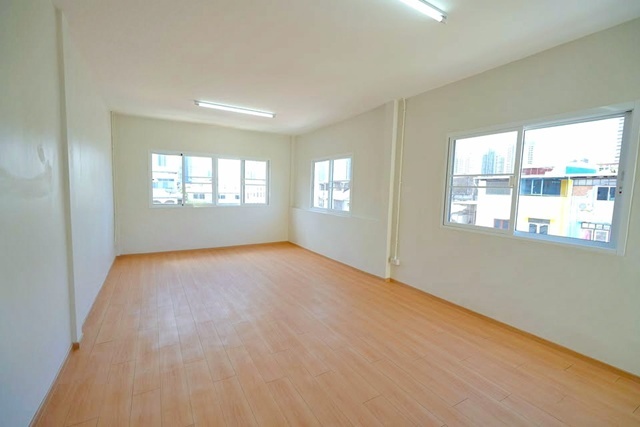 ประกาศฟรี! ซื้อ-ขาย-เช่า คอนโด บ้าน ทาวน์โฮม ที่ดิน และพื้นที่เชิงพาณิชย์ทั่วประเทศไทย ทุกทำเล ทุกงบประมาณ ไม่มีค่าใช้จ่าย ลงง่าย ขายไว เข้าถึงผู้ซื้อโดยตรง 5 303032pic4.jpg