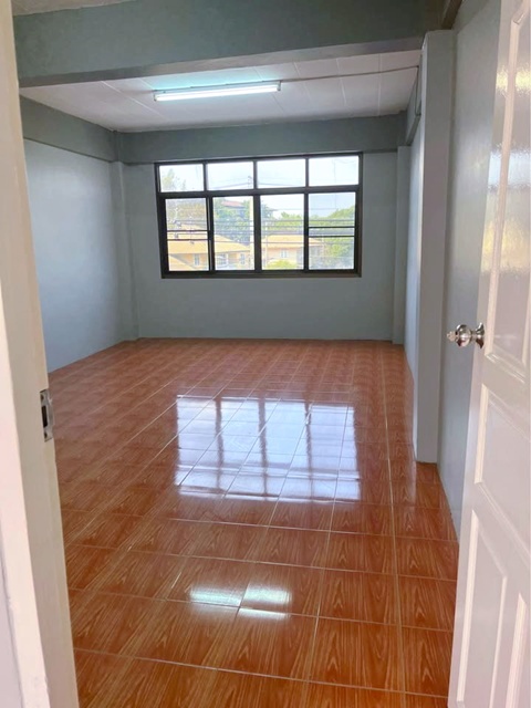 ประกาศฟรี! ซื้อ-ขาย-เช่า คอนโด บ้าน ทาวน์โฮม ที่ดิน และพื้นที่เชิงพาณิชย์ทั่วประเทศไทย ทุกทำเล ทุกงบประมาณ ไม่มีค่าใช้จ่าย ลงง่าย ขายไว เข้าถึงผู้ซื้อโดยตรง 5 302963pic4.jpg