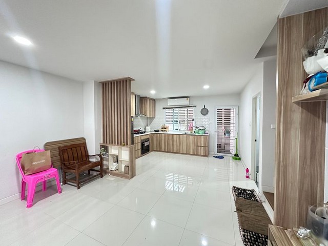 ประกาศฟรี! ซื้อ-ขาย-เช่า คอนโด บ้าน ทาวน์โฮม ที่ดิน และพื้นที่เชิงพาณิชย์ทั่วประเทศไทย ทุกทำเล ทุกงบประมาณ ไม่มีค่าใช้จ่าย ลงง่าย ขายไว เข้าถึงผู้ซื้อโดยตรง 4 288252pic3.jpg