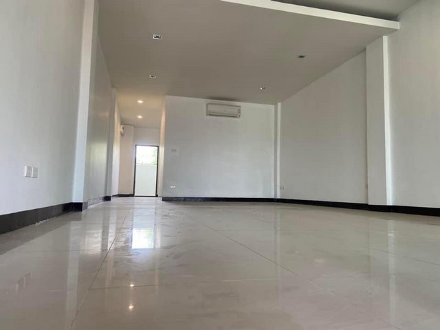 ประกาศฟรี! ซื้อ-ขาย-เช่า คอนโด บ้าน ทาวน์โฮม ที่ดิน และพื้นที่เชิงพาณิชย์ทั่วประเทศไทย ทุกทำเล ทุกงบประมาณ ไม่มีค่าใช้จ่าย ลงง่าย ขายไว เข้าถึงผู้ซื้อโดยตรง 4 15471pic3.jpg