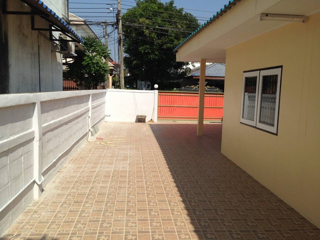 ประกาศฟรี! ซื้อ-ขาย-เช่า คอนโด บ้าน ทาวน์โฮม ที่ดิน และพื้นที่เชิงพาณิชย์ทั่วประเทศไทย ทุกทำเล ทุกงบประมาณ ไม่มีค่าใช้จ่าย ลงง่าย ขายไว เข้าถึงผู้ซื้อโดยตรง 5 501361pic4.jpg