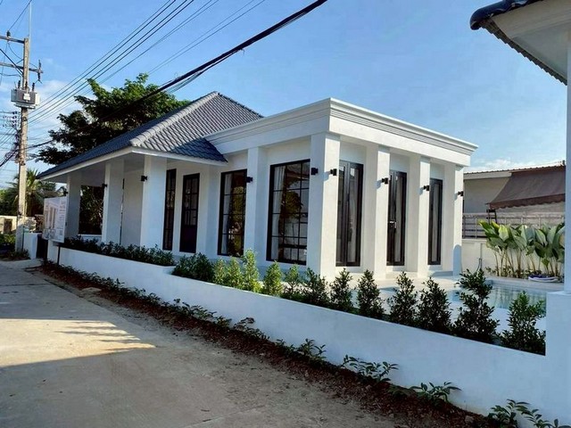 ประกาศฟรี! ซื้อ-ขาย-เช่า คอนโด บ้าน ทาวน์โฮม ที่ดิน และพื้นที่เชิงพาณิชย์ทั่วประเทศไทย ทุกทำเล ทุกงบประมาณ ไม่มีค่าใช้จ่าย ลงง่าย ขายไว เข้าถึงผู้ซื้อโดยตรง 3 224118pic2.jpg