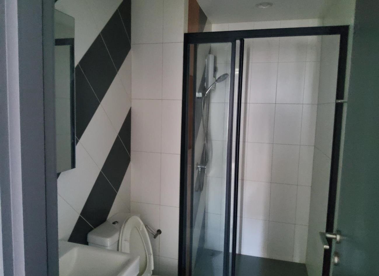 ประกาศฟรี! ซื้อ-ขาย-เช่า คอนโด บ้าน ทาวน์โฮม ที่ดิน และพื้นที่เชิงพาณิชย์ทั่วประเทศไทย ทุกทำเล ทุกงบประมาณ ไม่มีค่าใช้จ่าย ลงง่าย ขายไว เข้าถึงผู้ซื้อโดยตรง 3 199869pic2.jpg