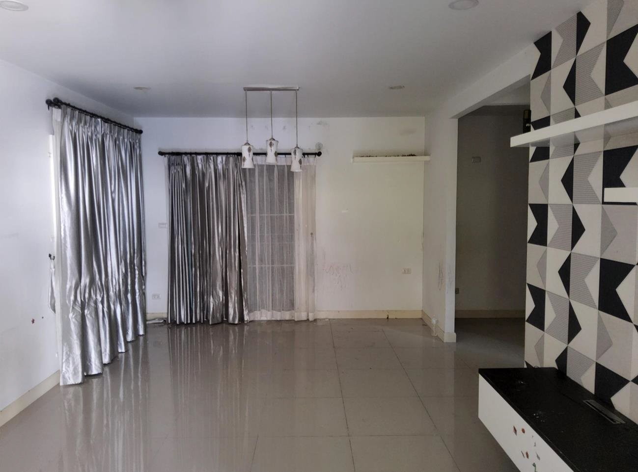 ประกาศฟรี! ซื้อ-ขาย-เช่า คอนโด บ้าน ทาวน์โฮม ที่ดิน และพื้นที่เชิงพาณิชย์ทั่วประเทศไทย ทุกทำเล ทุกงบประมาณ ไม่มีค่าใช้จ่าย ลงง่าย ขายไว เข้าถึงผู้ซื้อโดยตรง 3 199353pic2.jpg