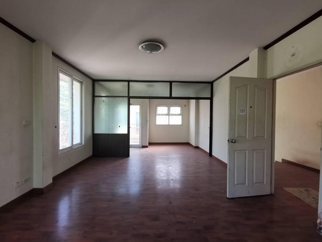 ประกาศฟรี! ซื้อ-ขาย-เช่า คอนโด บ้าน ทาวน์โฮม ที่ดิน และพื้นที่เชิงพาณิชย์ทั่วประเทศไทย ทุกทำเล ทุกงบประมาณ ไม่มีค่าใช้จ่าย ลงง่าย ขายไว เข้าถึงผู้ซื้อโดยตรง 5 195335pic4.jpg