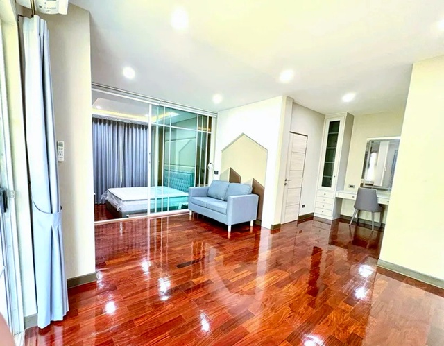 ประกาศฟรี! ซื้อ-ขาย-เช่า คอนโด บ้าน ทาวน์โฮม ที่ดิน และพื้นที่เชิงพาณิชย์ทั่วประเทศไทย ทุกทำเล ทุกงบประมาณ ไม่มีค่าใช้จ่าย ลงง่าย ขายไว เข้าถึงผู้ซื้อโดยตรง 4 224092pic3.jpg