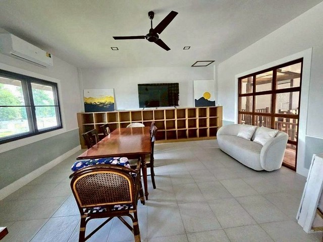 ประกาศฟรี! ซื้อ-ขาย-เช่า คอนโด บ้าน ทาวน์โฮม ที่ดิน และพื้นที่เชิงพาณิชย์ทั่วประเทศไทย ทุกทำเล ทุกงบประมาณ ไม่มีค่าใช้จ่าย ลงง่าย ขายไว เข้าถึงผู้ซื้อโดยตรง 4 224832pic3.jpg