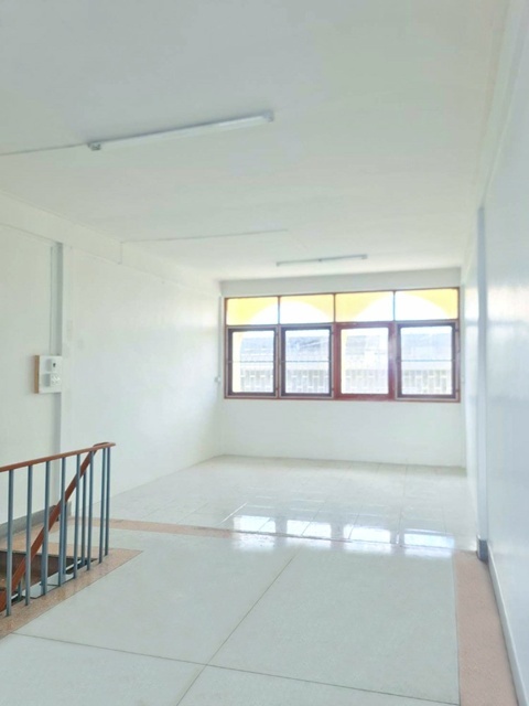 ประกาศฟรี! ซื้อ-ขาย-เช่า คอนโด บ้าน ทาวน์โฮม ที่ดิน และพื้นที่เชิงพาณิชย์ทั่วประเทศไทย ทุกทำเล ทุกงบประมาณ ไม่มีค่าใช้จ่าย ลงง่าย ขายไว เข้าถึงผู้ซื้อโดยตรง 5 303345pic4.jpg