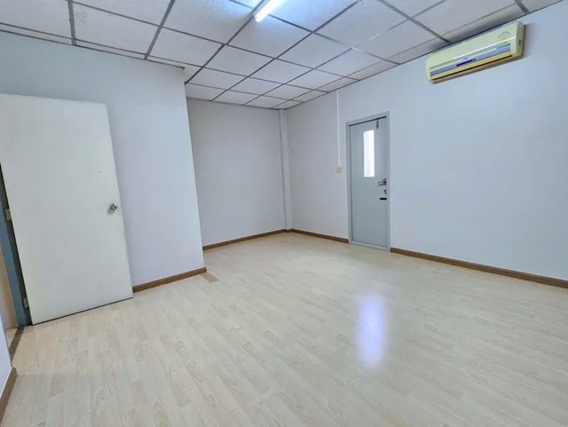 ประกาศฟรี! ซื้อ-ขาย-เช่า คอนโด บ้าน ทาวน์โฮม ที่ดิน และพื้นที่เชิงพาณิชย์ทั่วประเทศไทย ทุกทำเล ทุกงบประมาณ ไม่มีค่าใช้จ่าย ลงง่าย ขายไว เข้าถึงผู้ซื้อโดยตรง 5 303330pic4.jpg