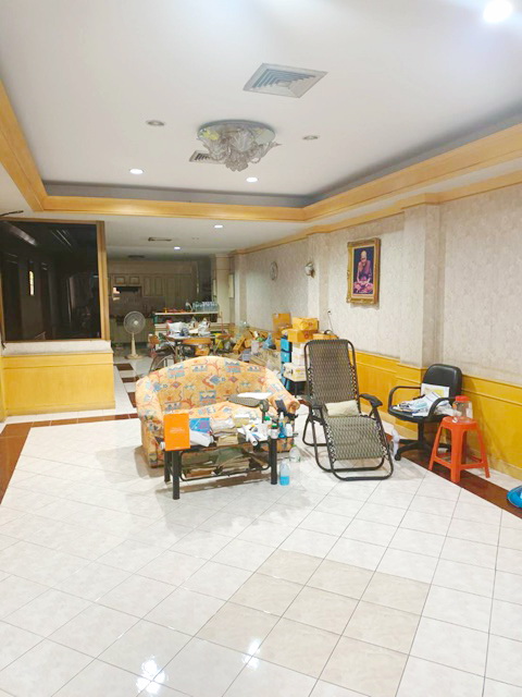 ประกาศฟรี! ซื้อ-ขาย-เช่า คอนโด บ้าน ทาวน์โฮม ที่ดิน และพื้นที่เชิงพาณิชย์ทั่วประเทศไทย ทุกทำเล ทุกงบประมาณ ไม่มีค่าใช้จ่าย ลงง่าย ขายไว เข้าถึงผู้ซื้อโดยตรง 5 303305pic4.jpg