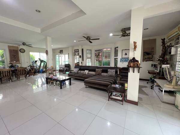 ประกาศฟรี! ซื้อ-ขาย-เช่า คอนโด บ้าน ทาวน์โฮม ที่ดิน และพื้นที่เชิงพาณิชย์ทั่วประเทศไทย ทุกทำเล ทุกงบประมาณ ไม่มีค่าใช้จ่าย ลงง่าย ขายไว เข้าถึงผู้ซื้อโดยตรง 5 501580pic4.jpg