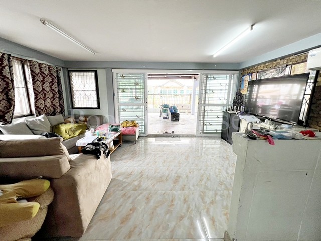 ประกาศฟรี! ซื้อ-ขาย-เช่า คอนโด บ้าน ทาวน์โฮม ที่ดิน และพื้นที่เชิงพาณิชย์ทั่วประเทศไทย ทุกทำเล ทุกงบประมาณ ไม่มีค่าใช้จ่าย ลงง่าย ขายไว เข้าถึงผู้ซื้อโดยตรง 5 210445pic4.jpg