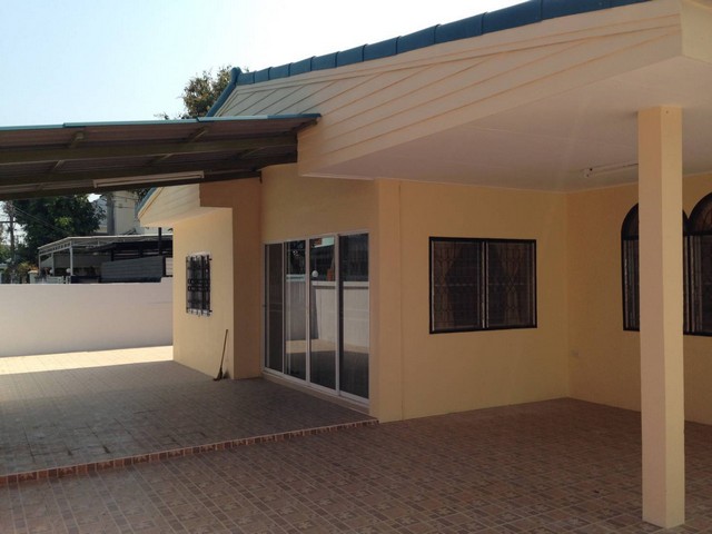 ประกาศฟรี! ซื้อ-ขาย-เช่า คอนโด บ้าน ทาวน์โฮม ที่ดิน และพื้นที่เชิงพาณิชย์ทั่วประเทศไทย ทุกทำเล ทุกงบประมาณ ไม่มีค่าใช้จ่าย ลงง่าย ขายไว เข้าถึงผู้ซื้อโดยตรง 3 501420pic2.jpg