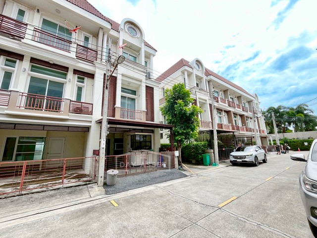 ประกาศฟรี! ซื้อ-ขาย-เช่า คอนโด บ้าน ทาวน์โฮม ที่ดิน และพื้นที่เชิงพาณิชย์ทั่วประเทศไทย ทุกทำเล ทุกงบประมาณ ไม่มีค่าใช้จ่าย ลงง่าย ขายไว เข้าถึงผู้ซื้อโดยตรง 3 303469pic2.jpg