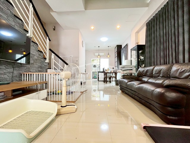 ประกาศฟรี! ซื้อ-ขาย-เช่า คอนโด บ้าน ทาวน์โฮม ที่ดิน และพื้นที่เชิงพาณิชย์ทั่วประเทศไทย ทุกทำเล ทุกงบประมาณ ไม่มีค่าใช้จ่าย ลงง่าย ขายไว เข้าถึงผู้ซื้อโดยตรง 5 303469pic4.jpg