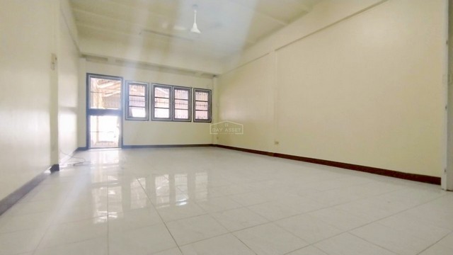 ประกาศฟรี! ซื้อ-ขาย-เช่า คอนโด บ้าน ทาวน์โฮม ที่ดิน และพื้นที่เชิงพาณิชย์ทั่วประเทศไทย ทุกทำเล ทุกงบประมาณ ไม่มีค่าใช้จ่าย ลงง่าย ขายไว เข้าถึงผู้ซื้อโดยตรง 5 281997pic4.jpg