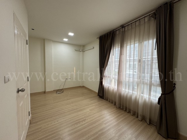 ประกาศฟรี! ซื้อ-ขาย-เช่า คอนโด บ้าน ทาวน์โฮม ที่ดิน และพื้นที่เชิงพาณิชย์ทั่วประเทศไทย ทุกทำเล ทุกงบประมาณ ไม่มีค่าใช้จ่าย ลงง่าย ขายไว เข้าถึงผู้ซื้อโดยตรง 5 286924pic4.jpg