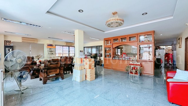 ประกาศฟรี! ซื้อ-ขาย-เช่า คอนโด บ้าน ทาวน์โฮม ที่ดิน และพื้นที่เชิงพาณิชย์ทั่วประเทศไทย ทุกทำเล ทุกงบประมาณ ไม่มีค่าใช้จ่าย ลงง่าย ขายไว เข้าถึงผู้ซื้อโดยตรง 3 285530pic2.jpg