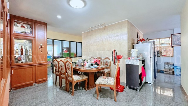 ประกาศฟรี! ซื้อ-ขาย-เช่า คอนโด บ้าน ทาวน์โฮม ที่ดิน และพื้นที่เชิงพาณิชย์ทั่วประเทศไทย ทุกทำเล ทุกงบประมาณ ไม่มีค่าใช้จ่าย ลงง่าย ขายไว เข้าถึงผู้ซื้อโดยตรง 5 285530pic4.jpg