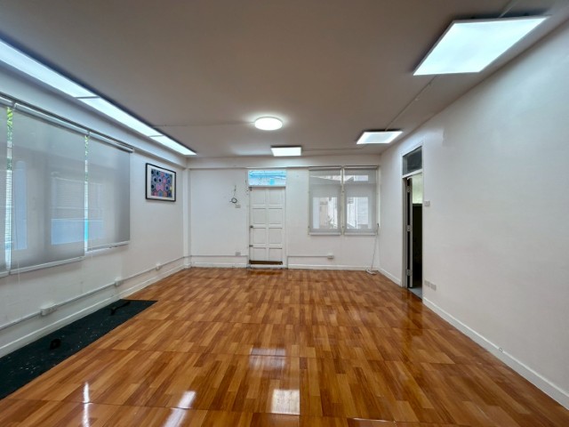 ประกาศฟรี! ซื้อ-ขาย-เช่า คอนโด บ้าน ทาวน์โฮม ที่ดิน และพื้นที่เชิงพาณิชย์ทั่วประเทศไทย ทุกทำเล ทุกงบประมาณ ไม่มีค่าใช้จ่าย ลงง่าย ขายไว เข้าถึงผู้ซื้อโดยตรง 5 294140pic4.jpg