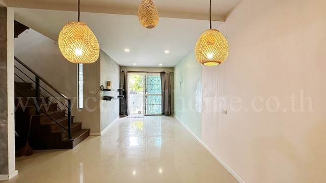 ประกาศฟรี! ซื้อ-ขาย-เช่า คอนโด บ้าน ทาวน์โฮม ที่ดิน และพื้นที่เชิงพาณิชย์ทั่วประเทศไทย ทุกทำเล ทุกงบประมาณ ไม่มีค่าใช้จ่าย ลงง่าย ขายไว เข้าถึงผู้ซื้อโดยตรง 5 285936pic4.jpg