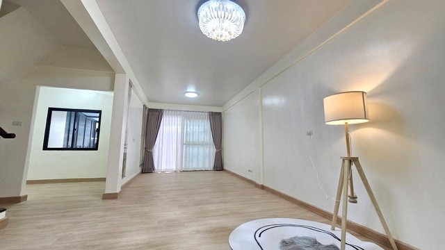 ประกาศฟรี! ซื้อ-ขาย-เช่า คอนโด บ้าน ทาวน์โฮม ที่ดิน และพื้นที่เชิงพาณิชย์ทั่วประเทศไทย ทุกทำเล ทุกงบประมาณ ไม่มีค่าใช้จ่าย ลงง่าย ขายไว เข้าถึงผู้ซื้อโดยตรง 4 290924pic3.jpg