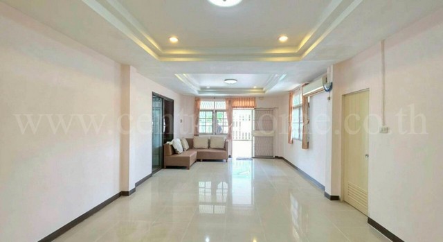 ประกาศฟรี! ซื้อ-ขาย-เช่า คอนโด บ้าน ทาวน์โฮม ที่ดิน และพื้นที่เชิงพาณิชย์ทั่วประเทศไทย ทุกทำเล ทุกงบประมาณ ไม่มีค่าใช้จ่าย ลงง่าย ขายไว เข้าถึงผู้ซื้อโดยตรง 5 286375pic4.jpg