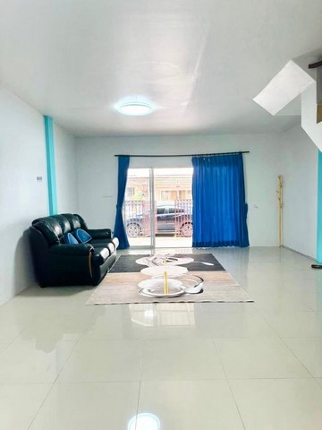 ประกาศฟรี! ซื้อ-ขาย-เช่า คอนโด บ้าน ทาวน์โฮม ที่ดิน และพื้นที่เชิงพาณิชย์ทั่วประเทศไทย ทุกทำเล ทุกงบประมาณ ไม่มีค่าใช้จ่าย ลงง่าย ขายไว เข้าถึงผู้ซื้อโดยตรง 5 303988pic4.jpg