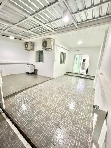 ประกาศฟรี! ซื้อ-ขาย-เช่า คอนโด บ้าน ทาวน์โฮม ที่ดิน และพื้นที่เชิงพาณิชย์ทั่วประเทศไทย ทุกทำเล ทุกงบประมาณ ไม่มีค่าใช้จ่าย ลงง่าย ขายไว เข้าถึงผู้ซื้อโดยตรง 5 303986pic4.jpg