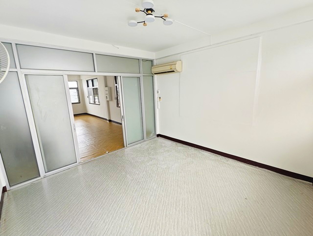 ประกาศฟรี! ซื้อ-ขาย-เช่า คอนโด บ้าน ทาวน์โฮม ที่ดิน และพื้นที่เชิงพาณิชย์ทั่วประเทศไทย ทุกทำเล ทุกงบประมาณ ไม่มีค่าใช้จ่าย ลงง่าย ขายไว เข้าถึงผู้ซื้อโดยตรง 4 225948pic3.jpg