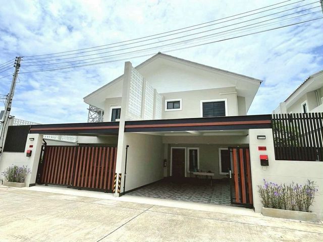 ประกาศฟรี! ซื้อ-ขาย-เช่า คอนโด บ้าน ทาวน์โฮม ที่ดิน และพื้นที่เชิงพาณิชย์ทั่วประเทศไทย ทุกทำเล ทุกงบประมาณ ไม่มีค่าใช้จ่าย ลงง่าย ขายไว เข้าถึงผู้ซื้อโดยตรง 2 226055pic1.jpg