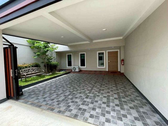 ประกาศฟรี! ซื้อ-ขาย-เช่า คอนโด บ้าน ทาวน์โฮม ที่ดิน และพื้นที่เชิงพาณิชย์ทั่วประเทศไทย ทุกทำเล ทุกงบประมาณ ไม่มีค่าใช้จ่าย ลงง่าย ขายไว เข้าถึงผู้ซื้อโดยตรง 3 226055pic2.jpg